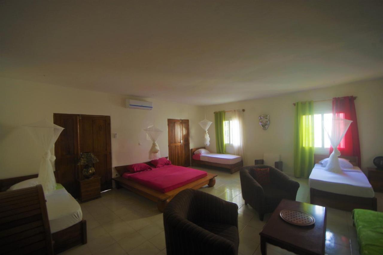 Villa Ty Milyn Mazela SA Dakar Exteriör bild
