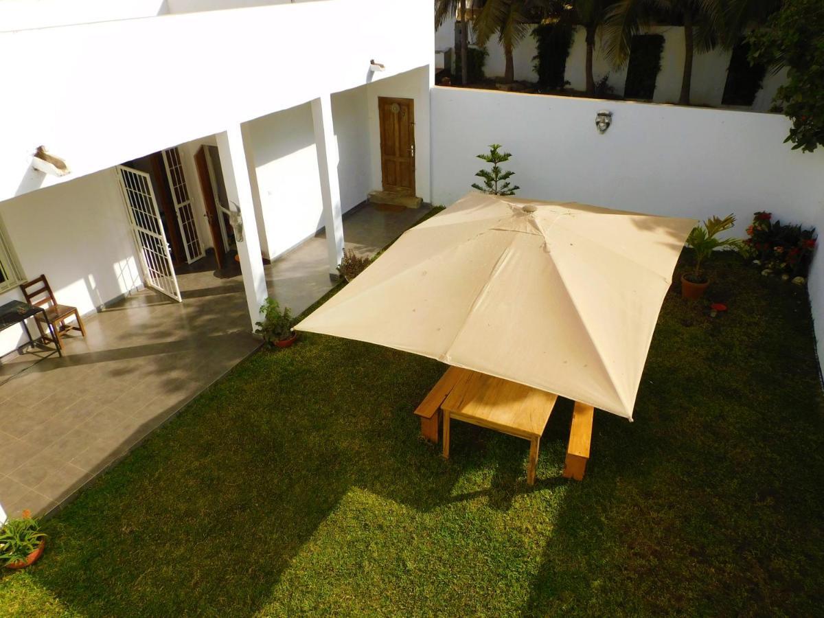 Villa Ty Milyn Mazela SA Dakar Exteriör bild