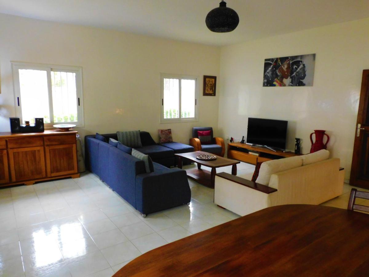 Villa Ty Milyn Mazela SA Dakar Exteriör bild