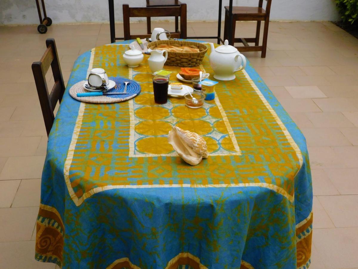 Villa Ty Milyn Mazela SA Dakar Exteriör bild