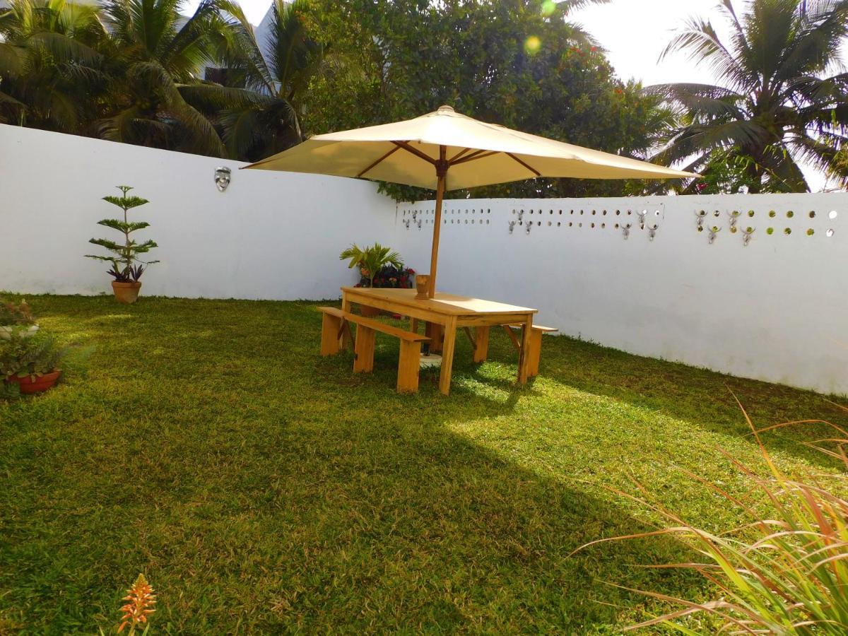 Villa Ty Milyn Mazela SA Dakar Exteriör bild
